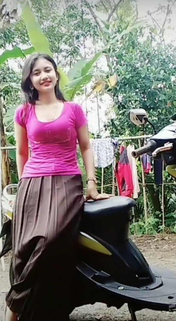 Smp Viral 2025 Terbaik 10 Video Wiwik Fyp Baju Dinas Merah Gemoy Paha Tompelen Tenggelam Dalam Hasrat One For All Indonesia Trending Official Abg SMP